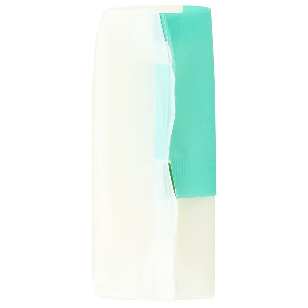 Vacuum-sealed pack of individually wrapped white disposable cutlery